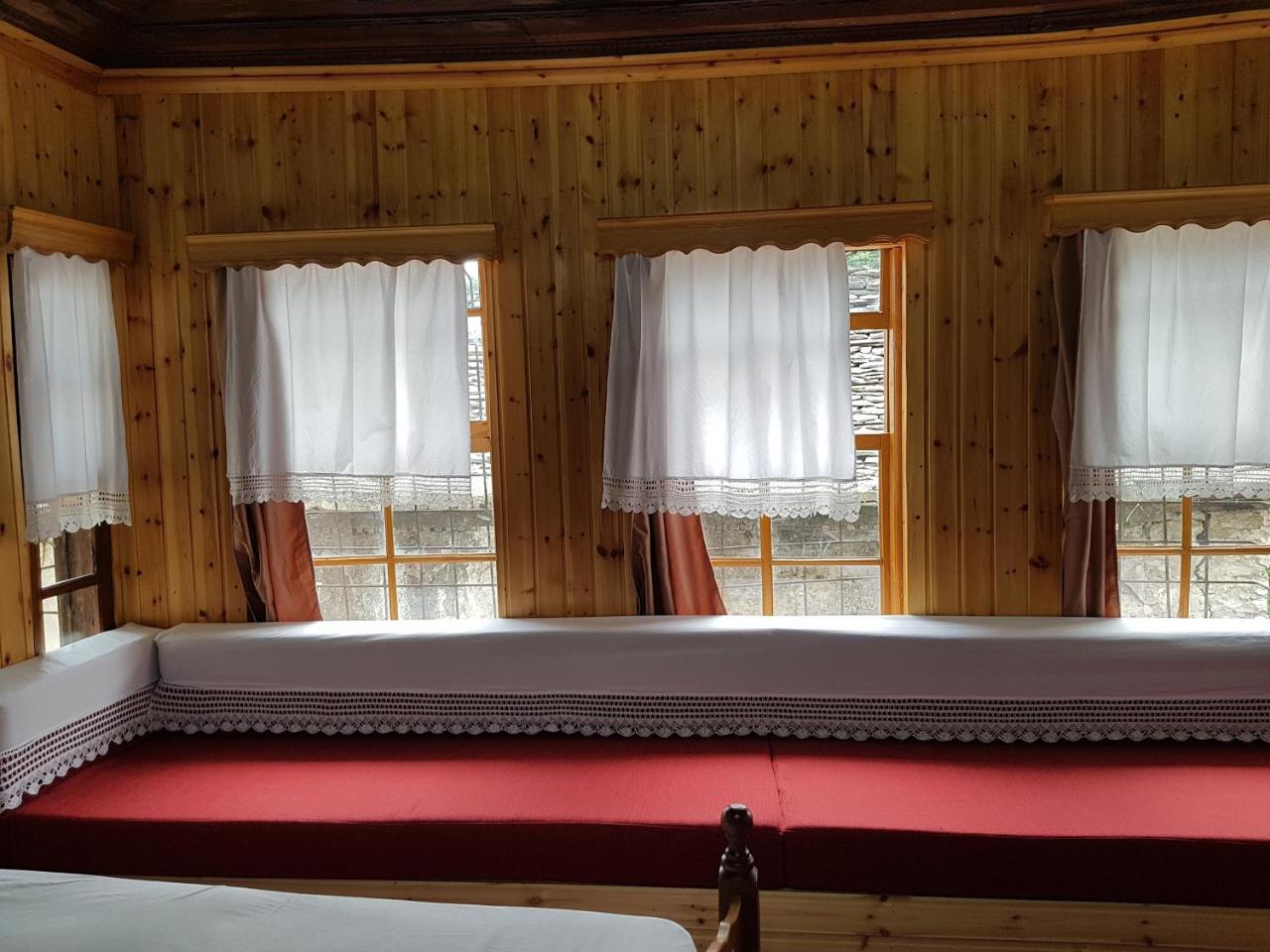 Eva Maison d'hôtes Gjirokastër
